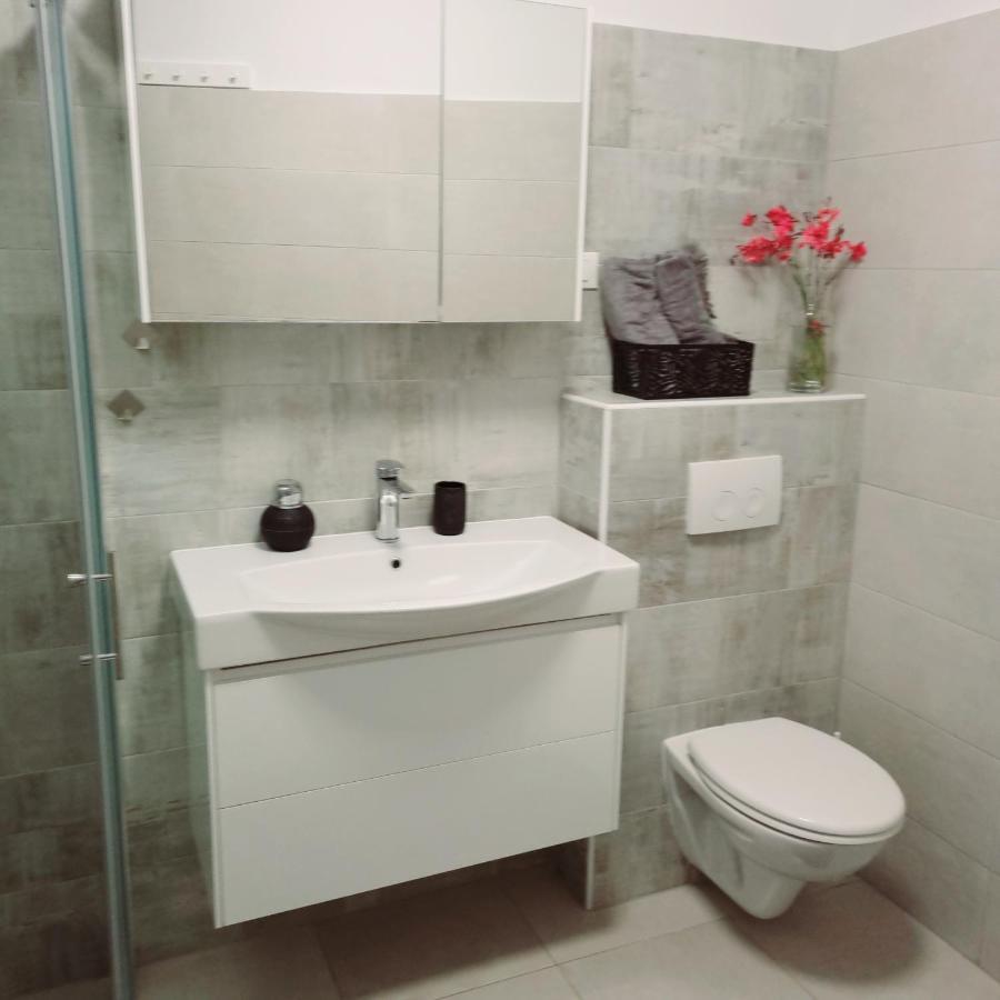 Apartman Magnolija 乌马格 外观 照片